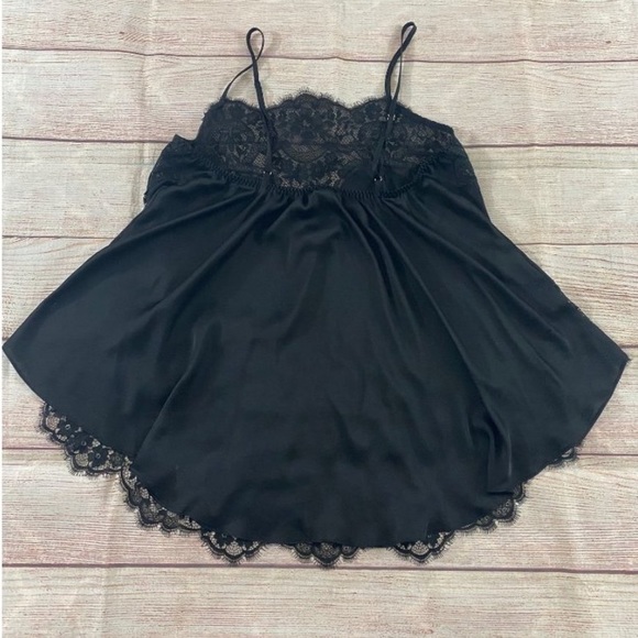 Sexy Black Victoria Secret Black Lace Chemise - Picture 6 of 10